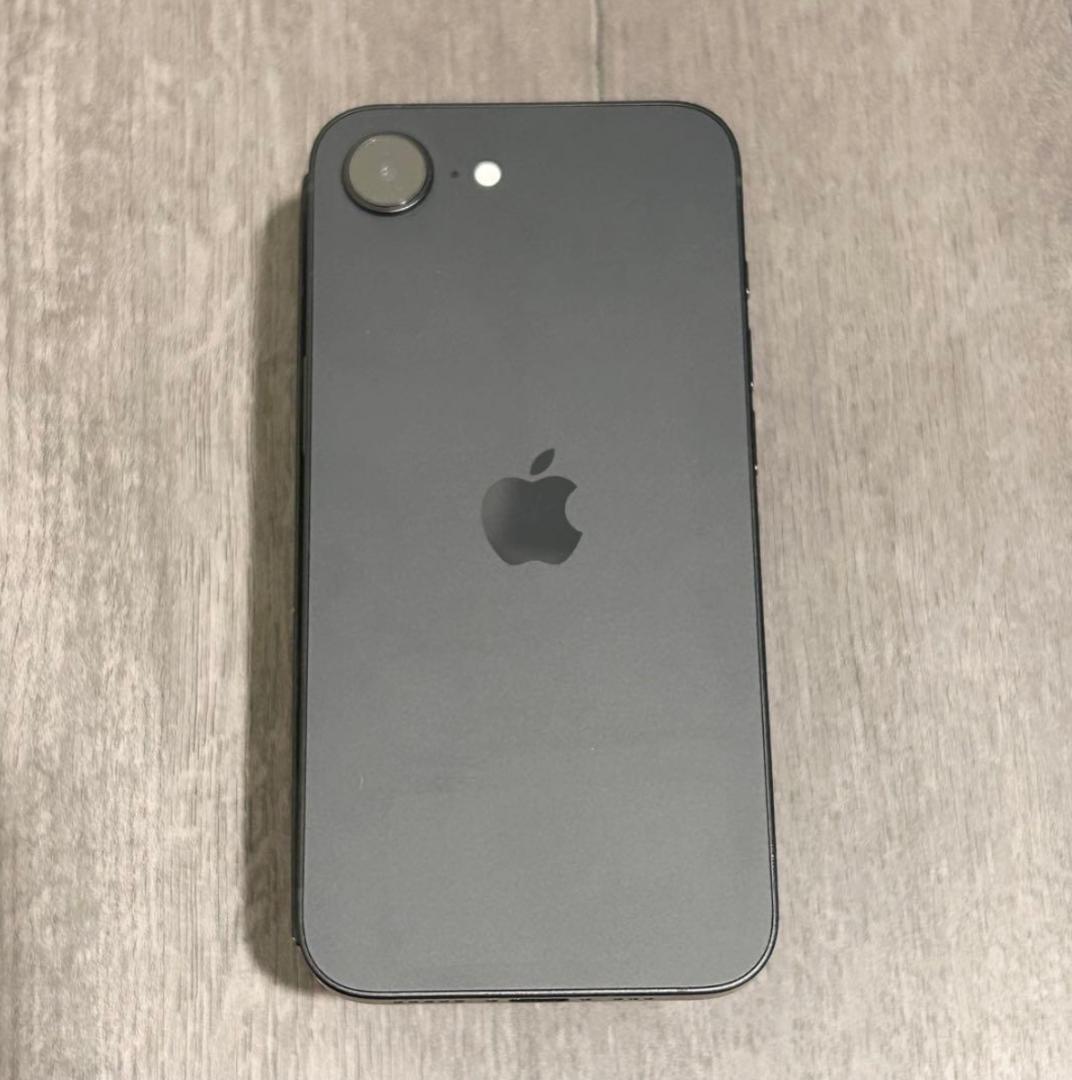 【新品同様】iPhone 16e｜256GB｜SIMフリー版　バッテリー100％