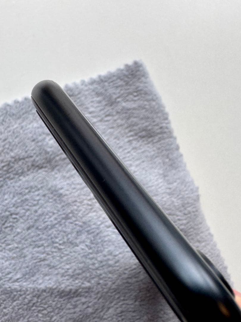 【超美品】Apple iPhone SE3 64GB 純正同等バッテリー100%