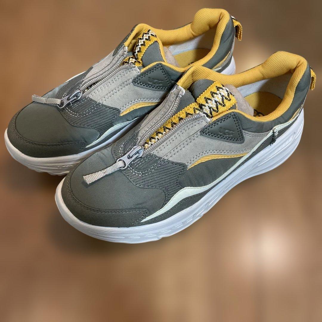 新品未使用　UGG アグ　スニーカー 26cm