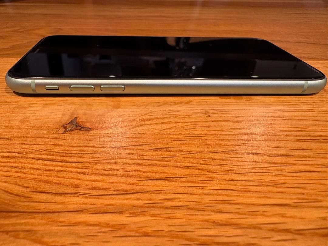 iPhone11 ミントグリーン 本体 128GB バッテリー82%