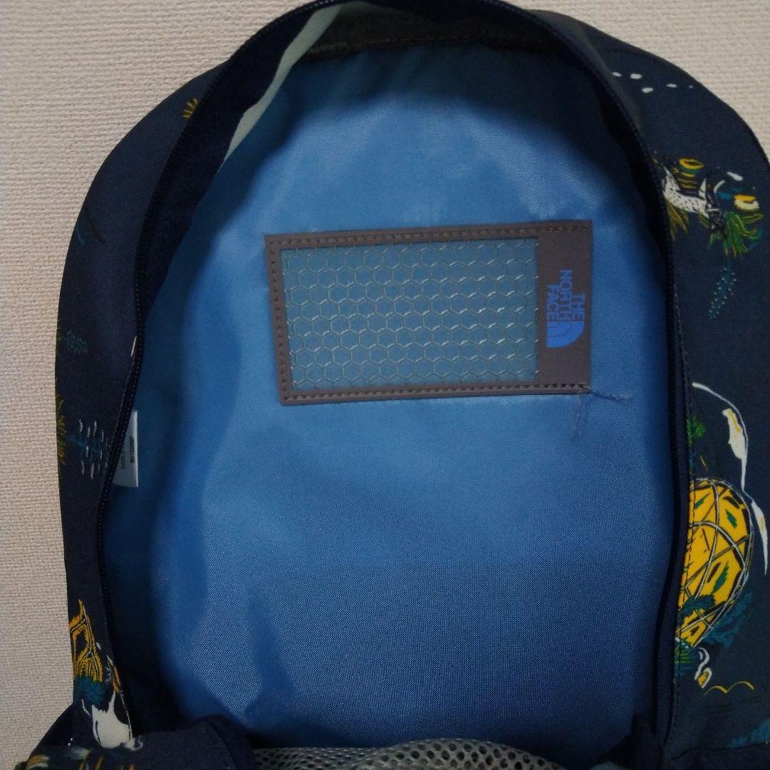 THE NORTH FACE ROUNDY モダントワルネイビープリント