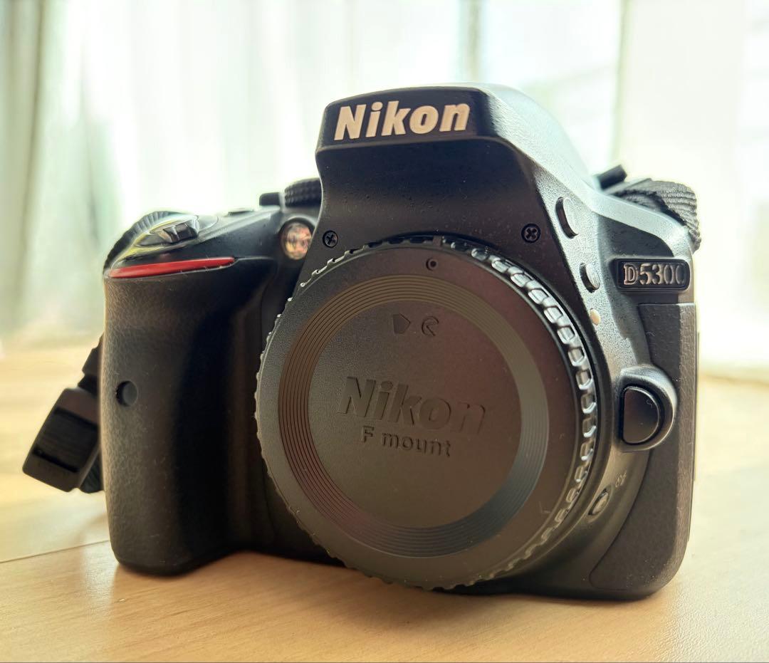 Nikon D5300 ブラック 本体 + 付属品