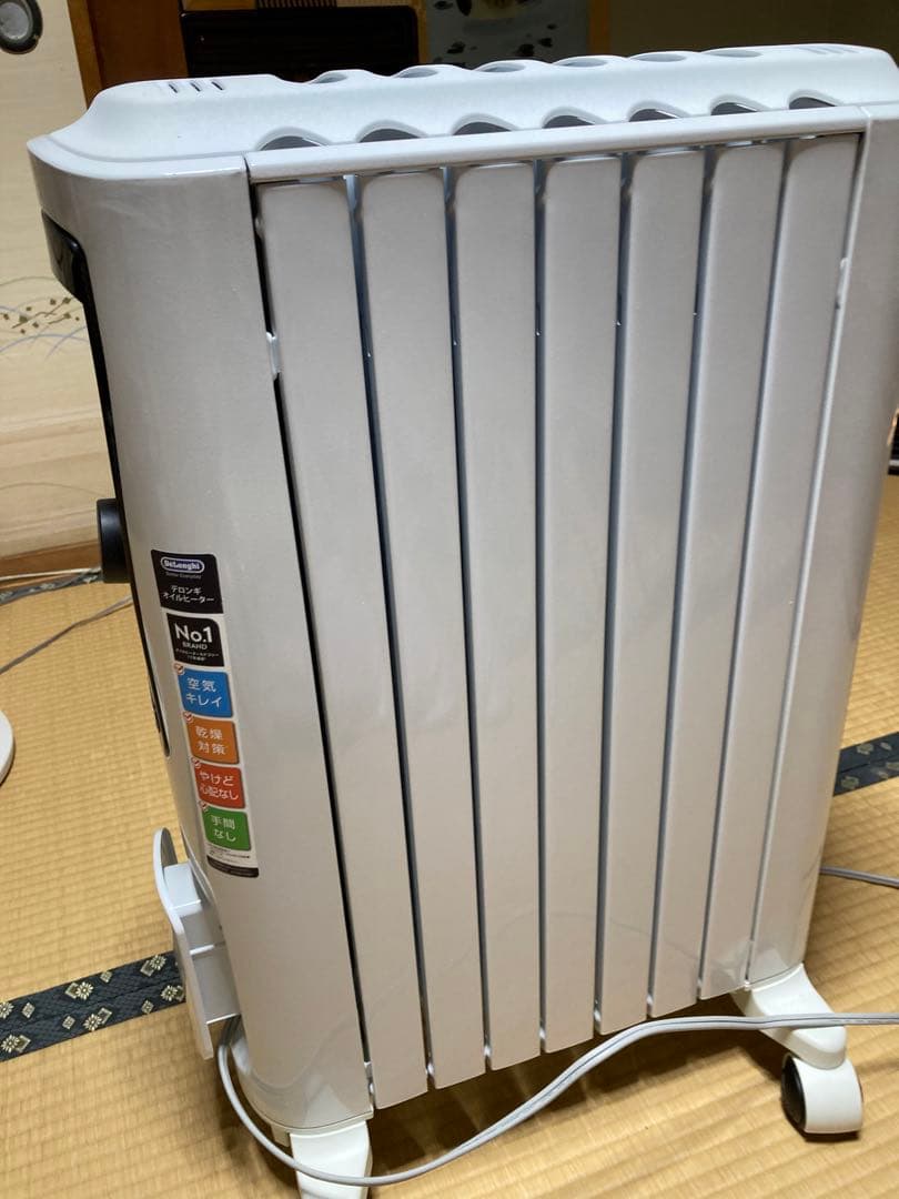 デロンギ　オイルヒーター　RHJ65L0712　8~10畳用