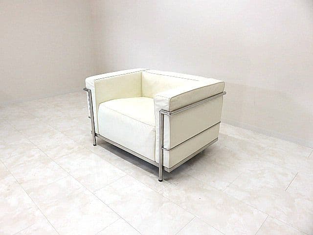 P*a様 リプロダクト品　ル・コルビジェ　「LC3」タイプ　本革張り1人掛けソフ