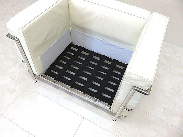 P*a様 リプロダクト品　ル・コルビジェ　「LC3」タイプ　本革張り1人掛けソフ