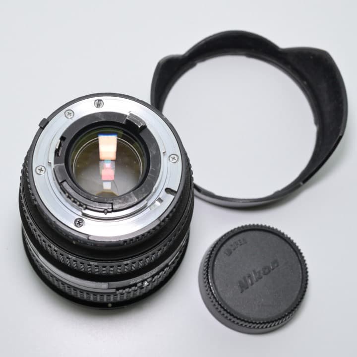 ニコン AF NIKKOR 20-35mm F2.8D