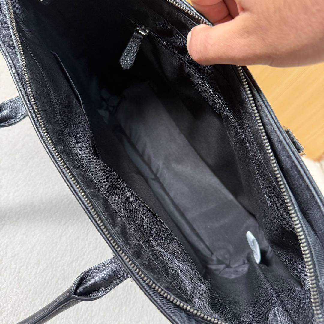 未使用品　ブラックレーベル クレストブリッジ エンボスレザー トートバッグ