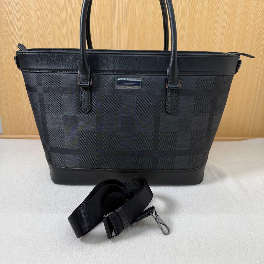 未使用品　ブラックレーベル クレストブリッジ エンボスレザー トートバッグ