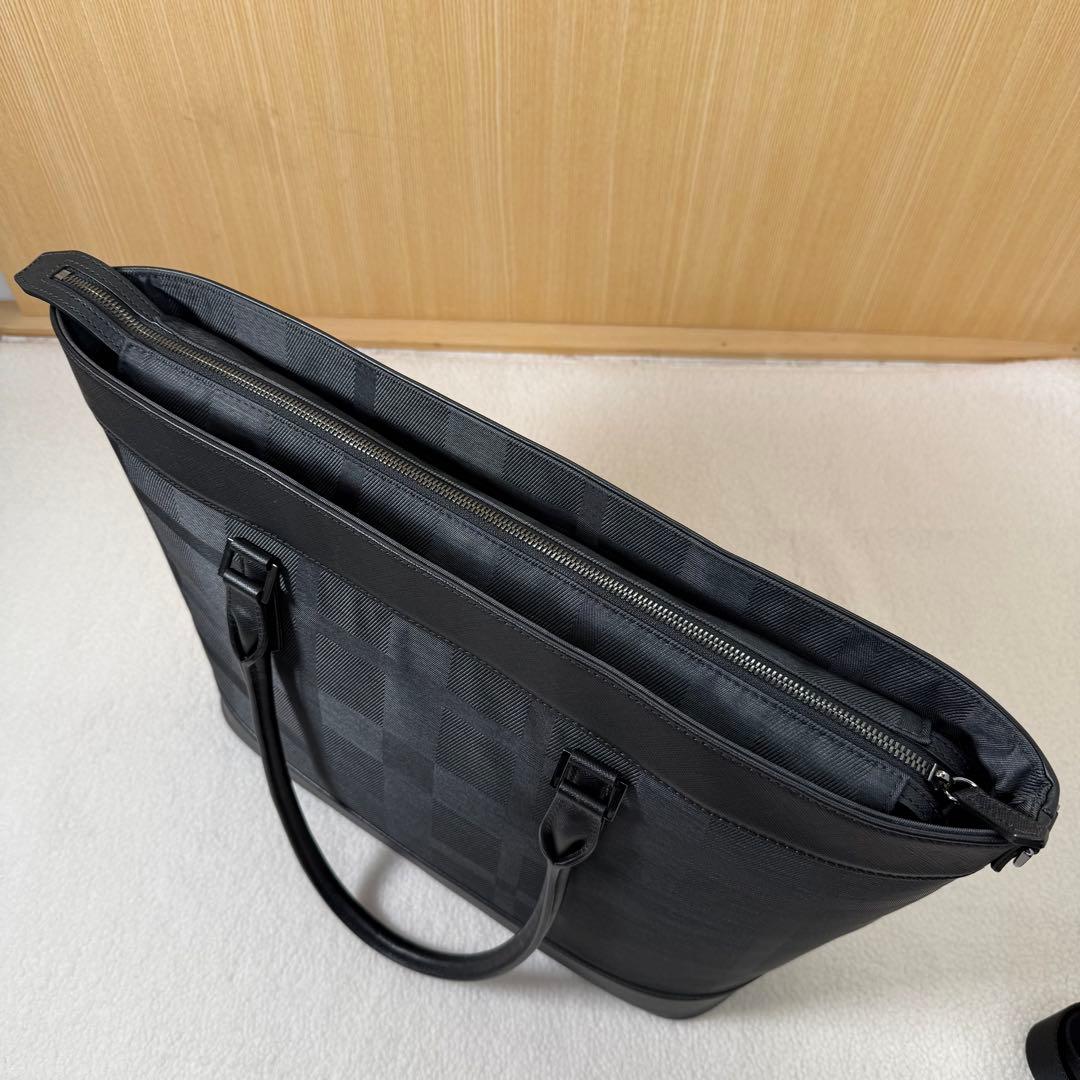 未使用品　ブラックレーベル クレストブリッジ エンボスレザー トートバッグ