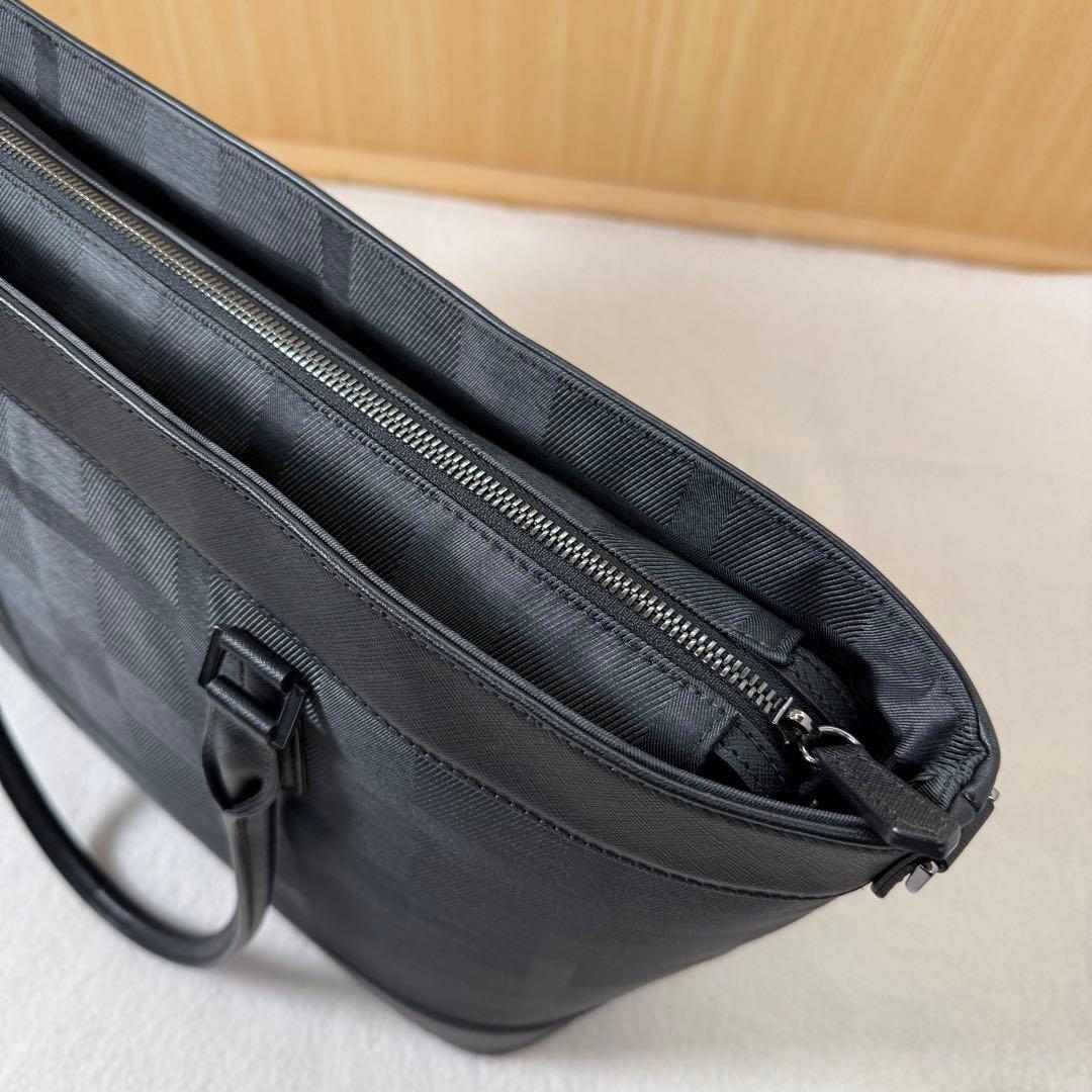 未使用品　ブラックレーベル クレストブリッジ エンボスレザー トートバッグ