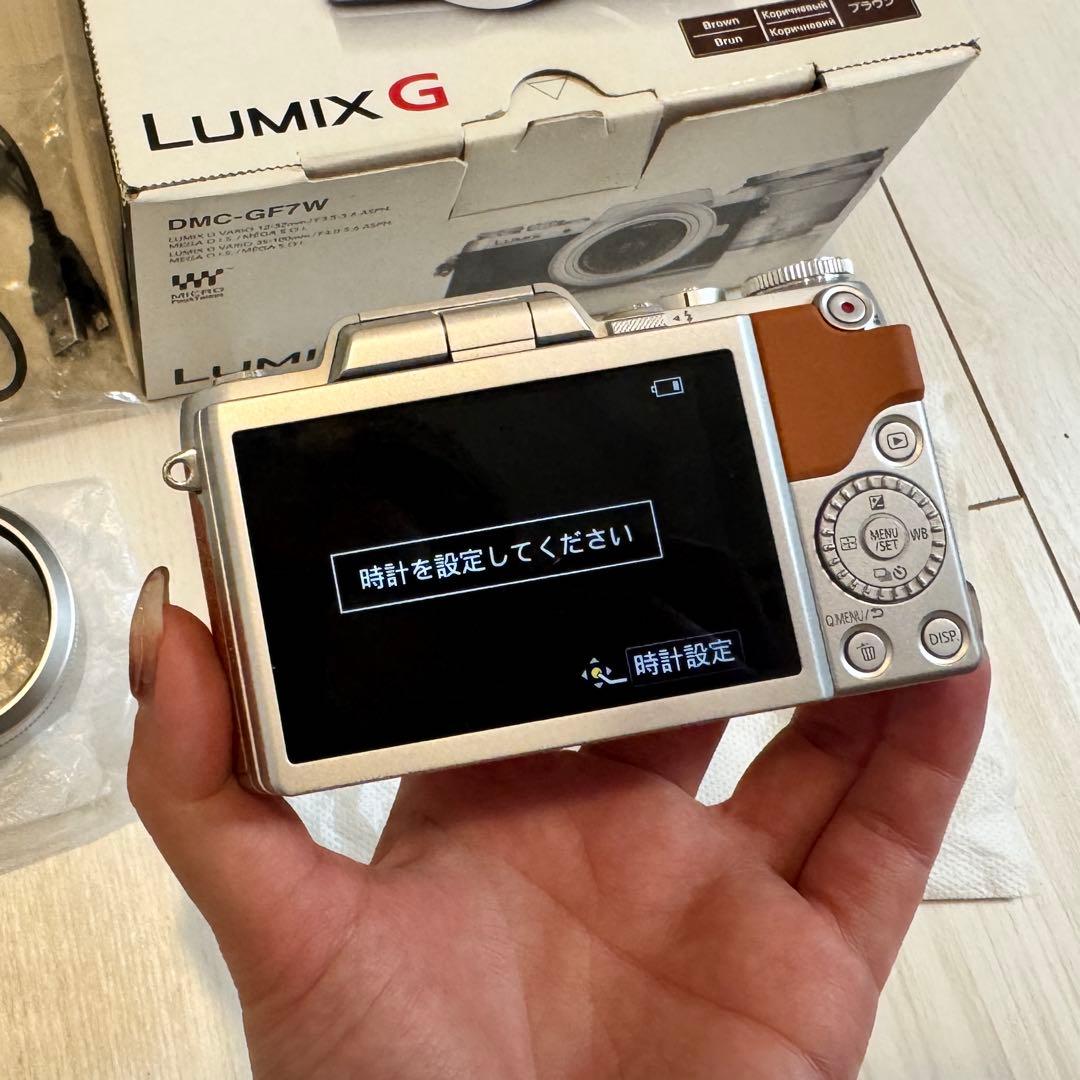 パナソニック(Panasonic) LUMIX DMC-GF7W