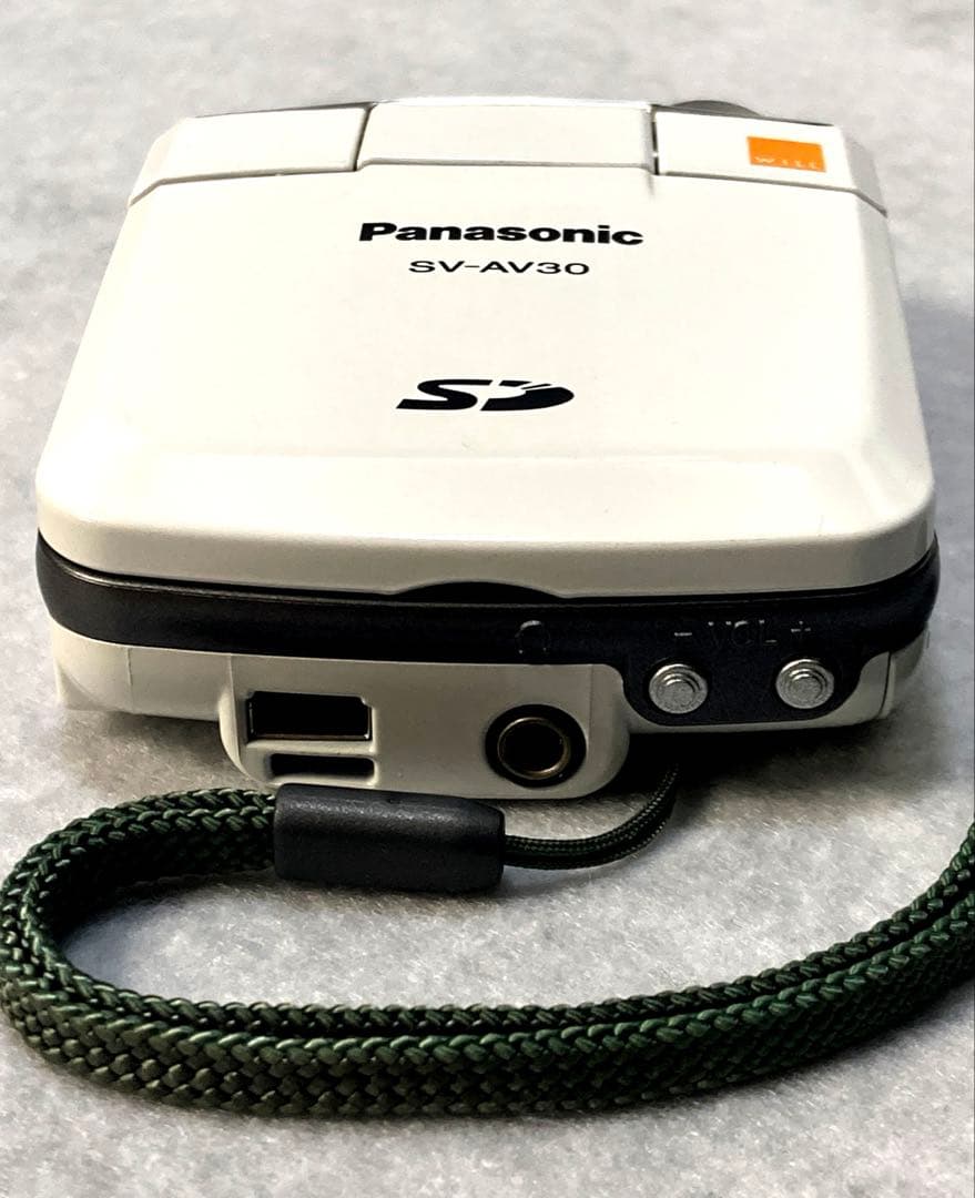 Panasonic パナソニックSV-AV30-W SDマルチカメラ　美品です。