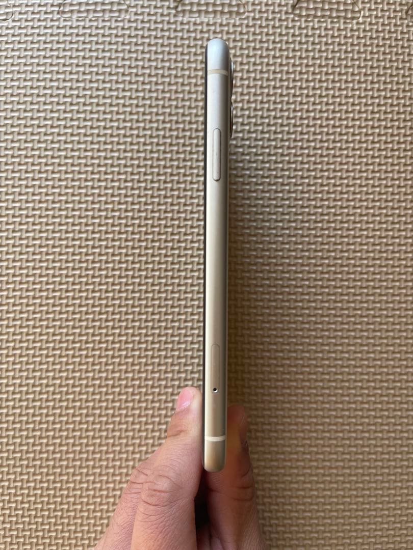 iPhone 11 ホワイト 64GB 本体