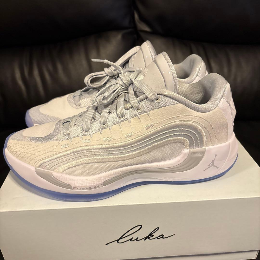 Jordan Luka4ホワイト/グレー