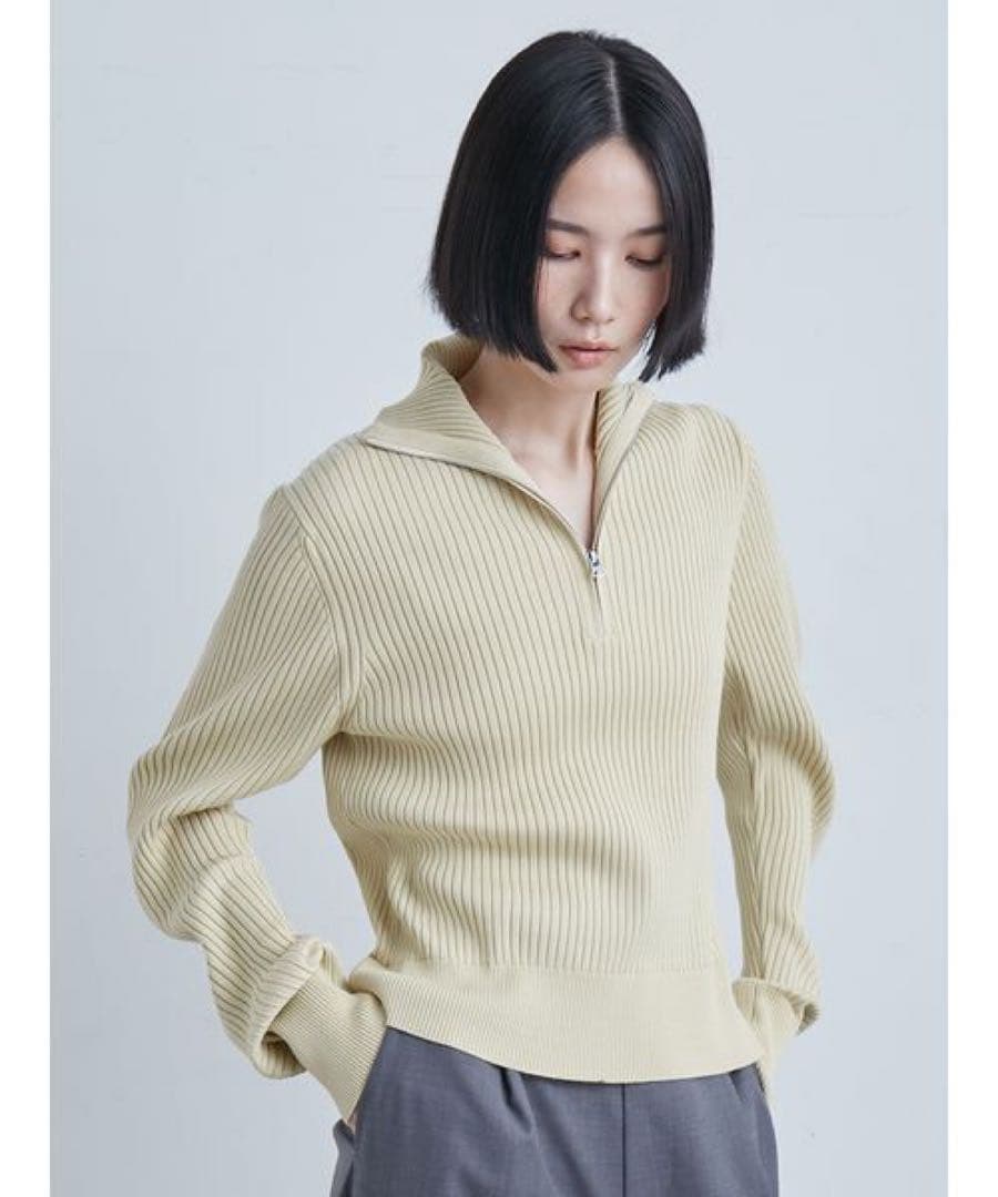 ミースロエ　ウェーブスリーブハーフジップニット