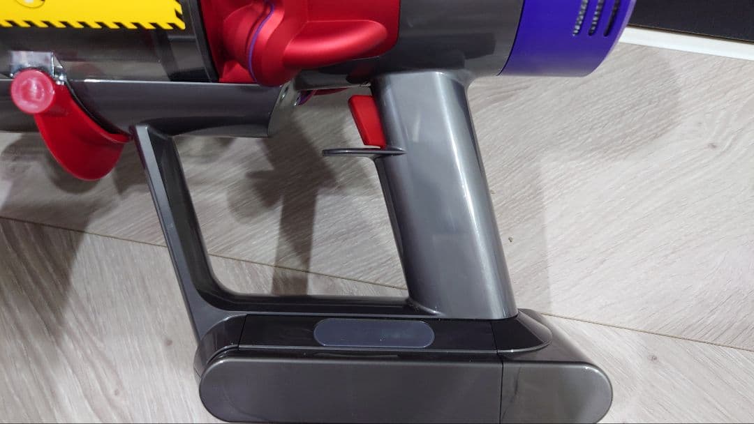 ②ダイソン dyson V10 SV12 本体のみ エコモード55分