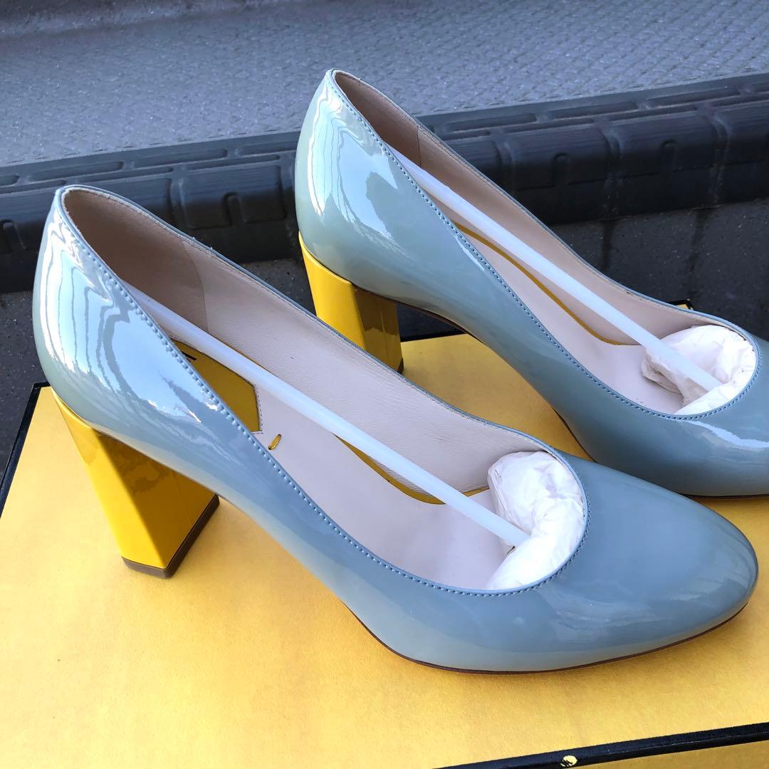 【新品】FENDI エナメル 水色／イエローハイヒールパンプス サイズ36