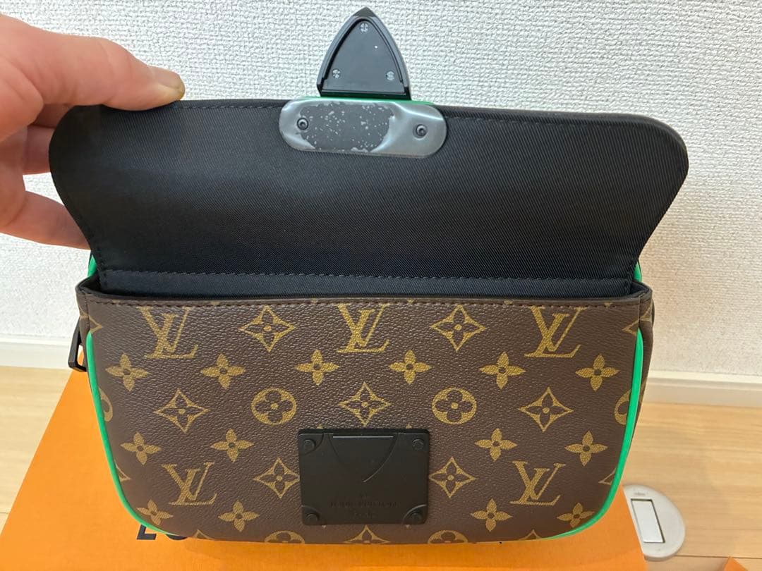 ★新品同様★ルイヴィトン★Sロックメッセンジャー