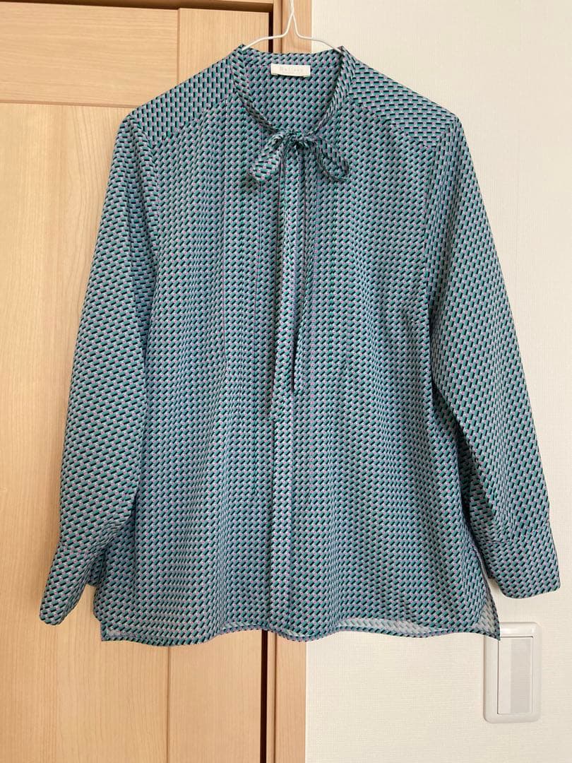 Ballsay キカダイヤゴナル　ボウタイ　ブラウス