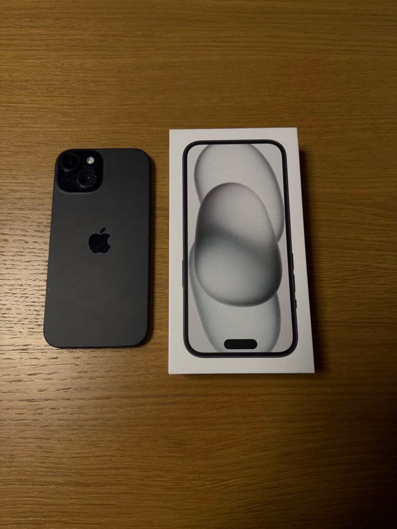 Apple iPhone 15ブラック 256GB