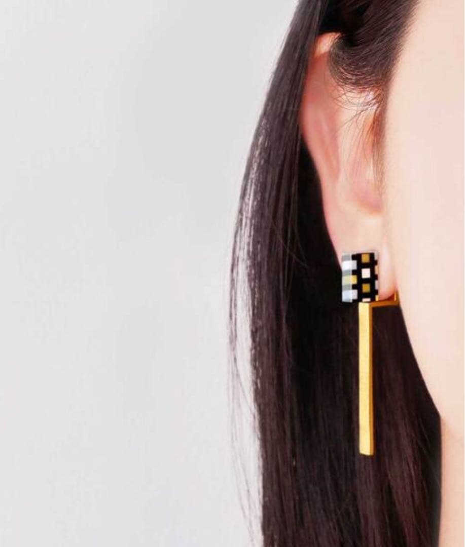 違い棚　ピアス　（片耳用）