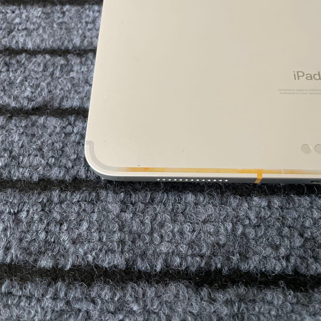 129 iPad Pro 11 1世代 64GB SIMフリー シルバー