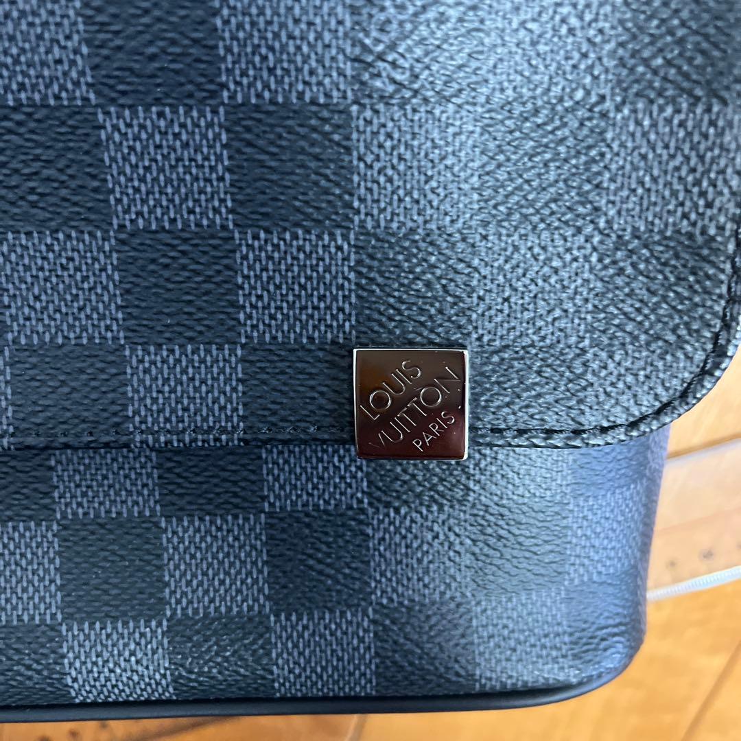 ルイヴィトン　ディストリクト　ダミエグラフィット