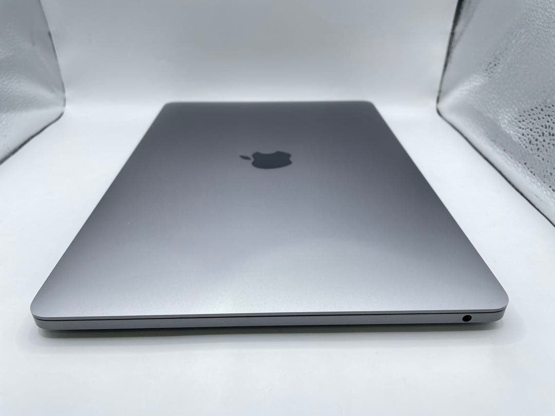 MacBook Pro 13インチ（M1, 2020) 16GB/2TB