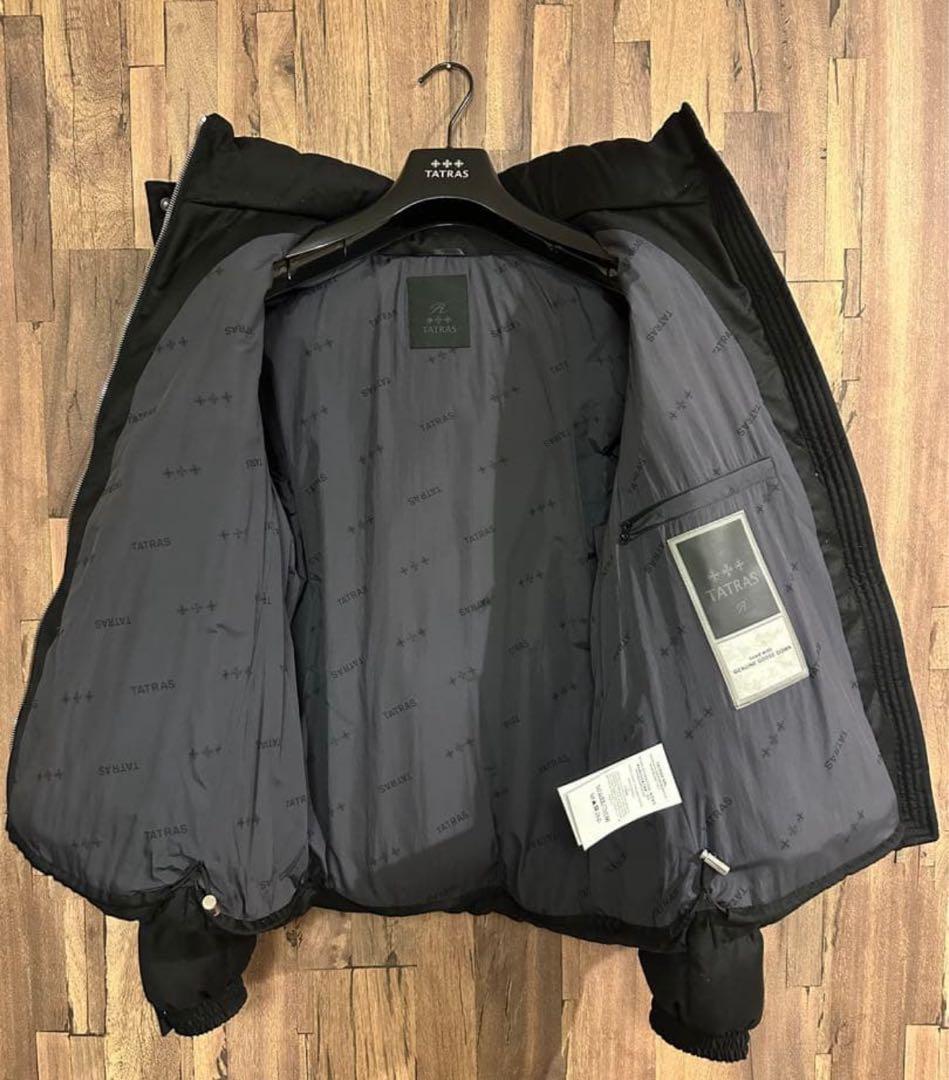 極美品 タトラス ドミッツィアーノ Rライン ダウンジャケット 黒 ブラック 1