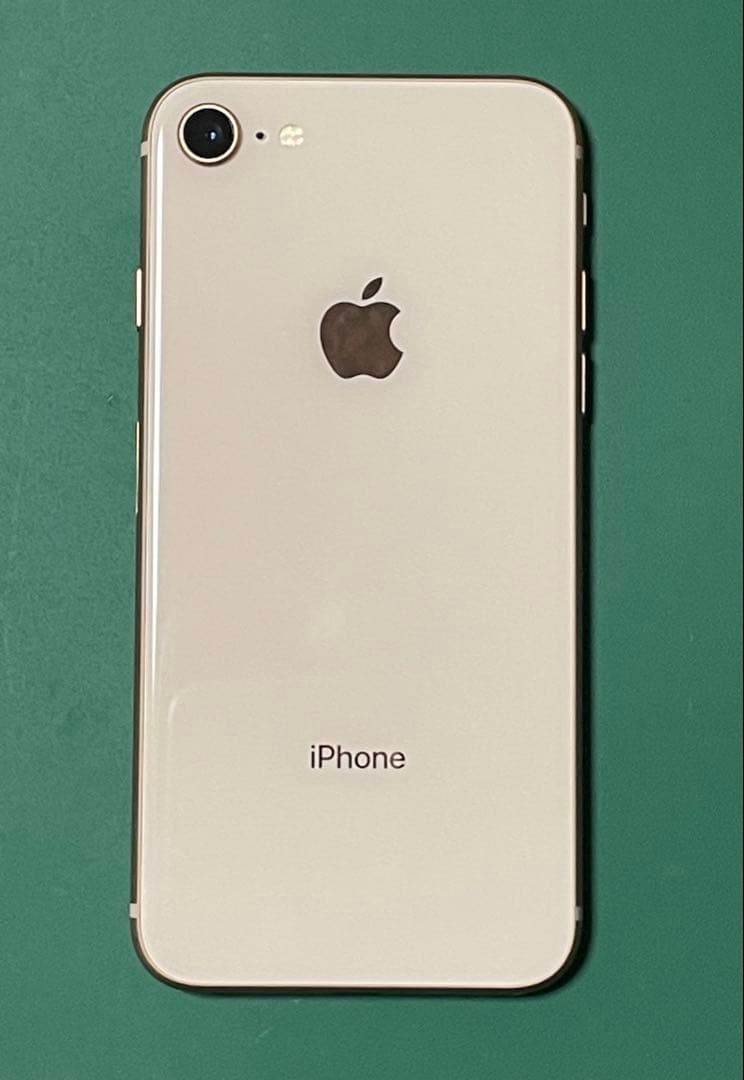 【超美品】iPhone8 64GB SIMフリー