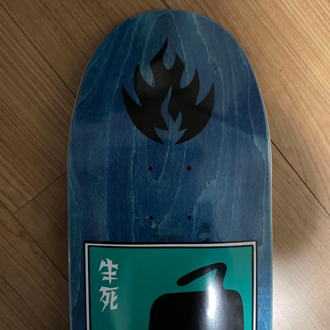 スケートボード BLACK LABEL ELIJAH AKERLEY 9.0