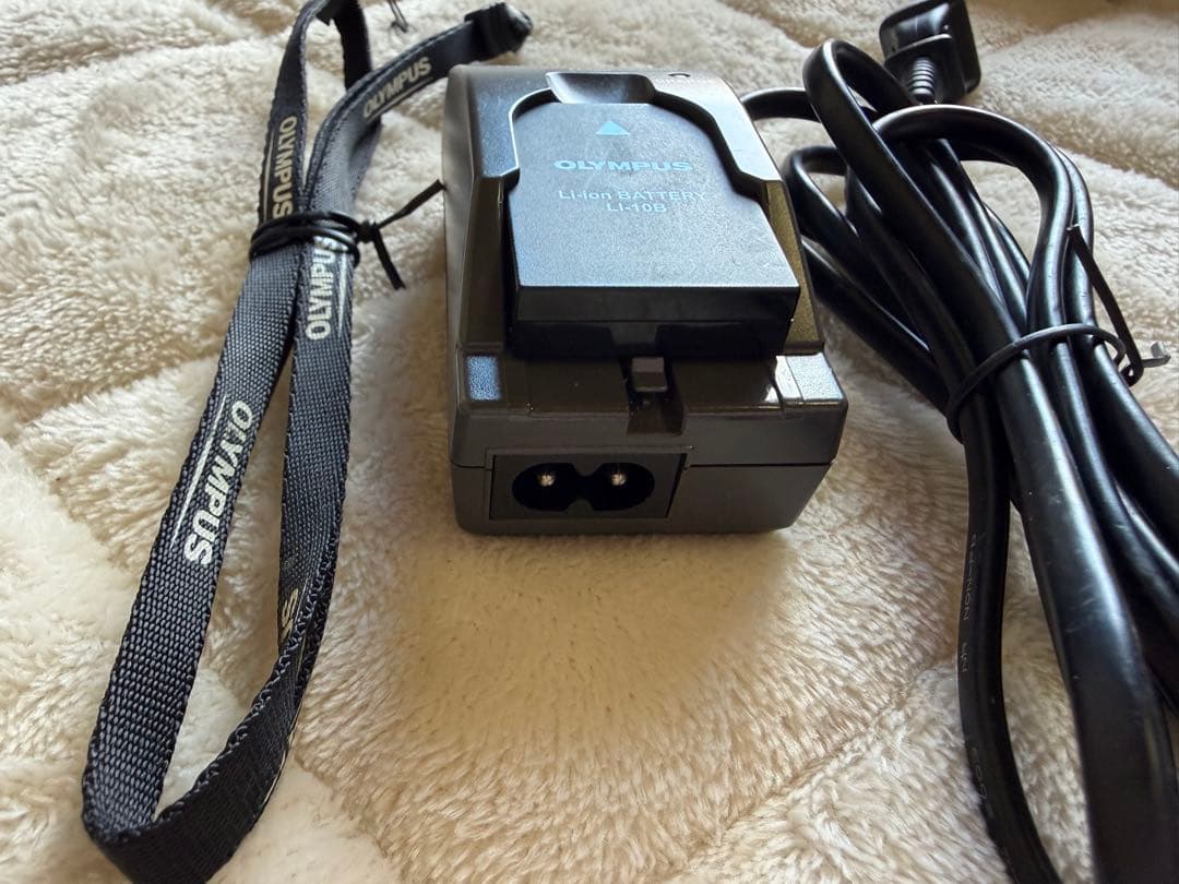 OLYMPUS オリンパス μ ミュー 30 デジカメ　【ジャンク品】