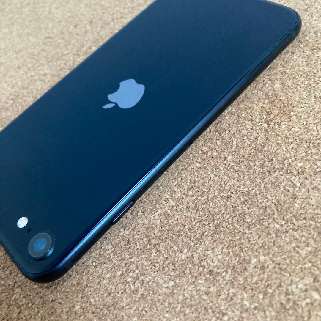 4032【早い者勝ち】電池新品☆iPhoneSE3 128GB SIMフリー☆