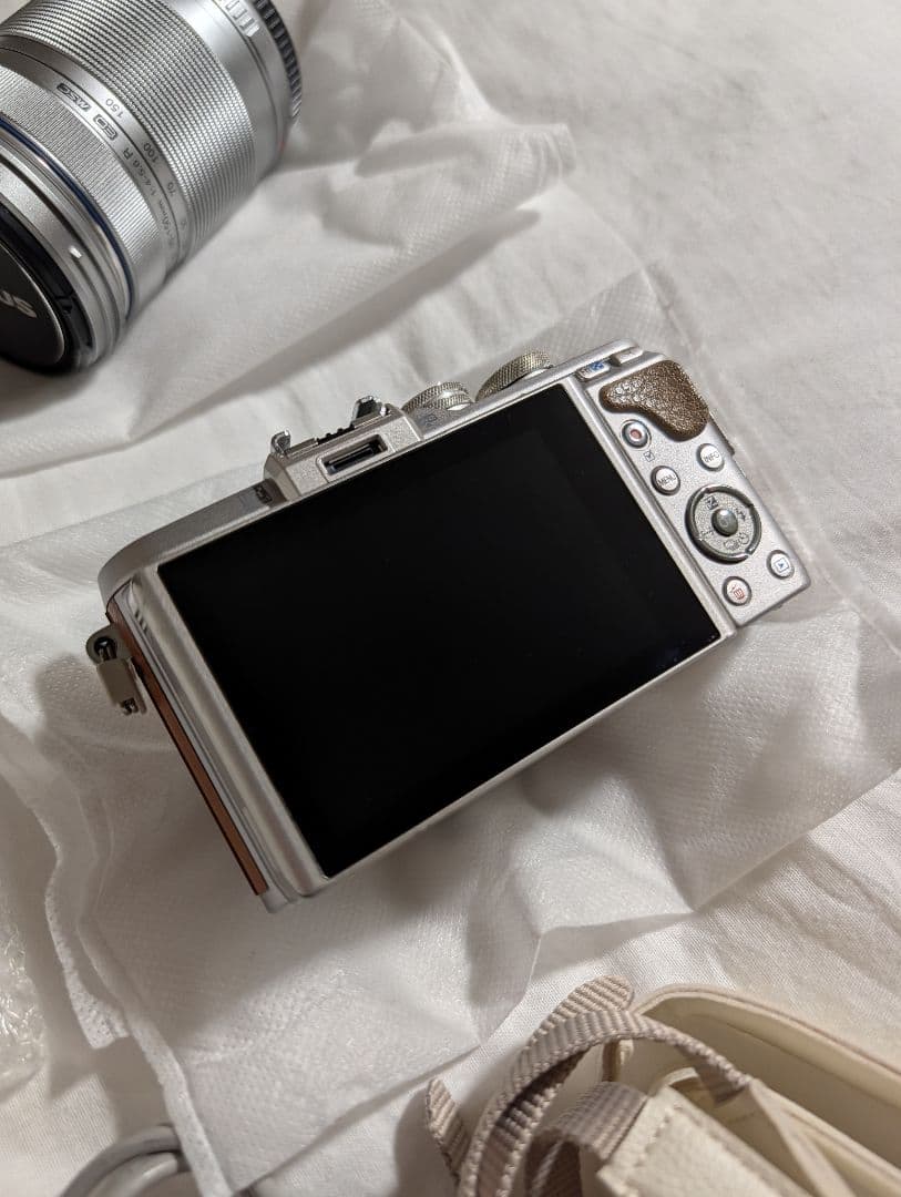 OLYMPUS PEN E-P18 ミラーレスカメラ