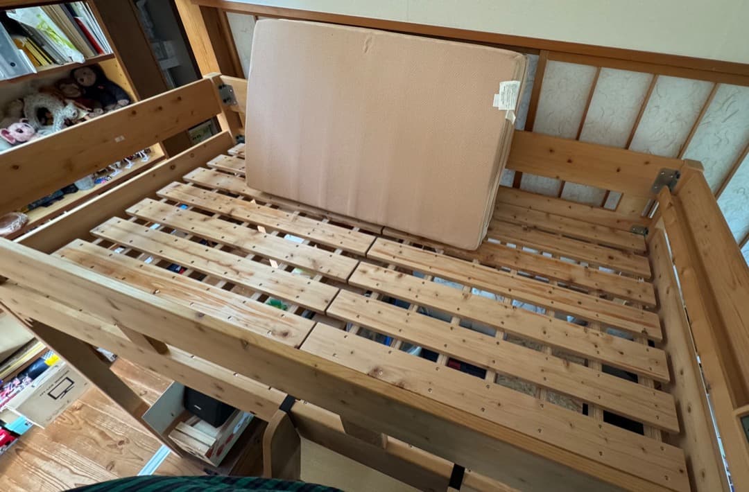 引取限定　日光 ヒノキロフトベッド　コンセント付　97×190×170