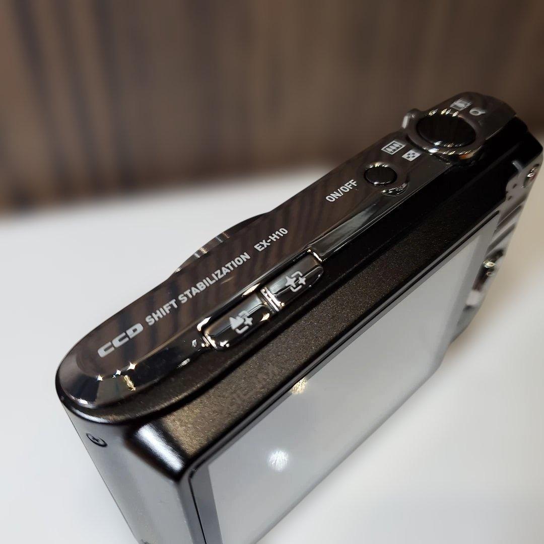 CASIO　デジタルカメラ　EX-H10