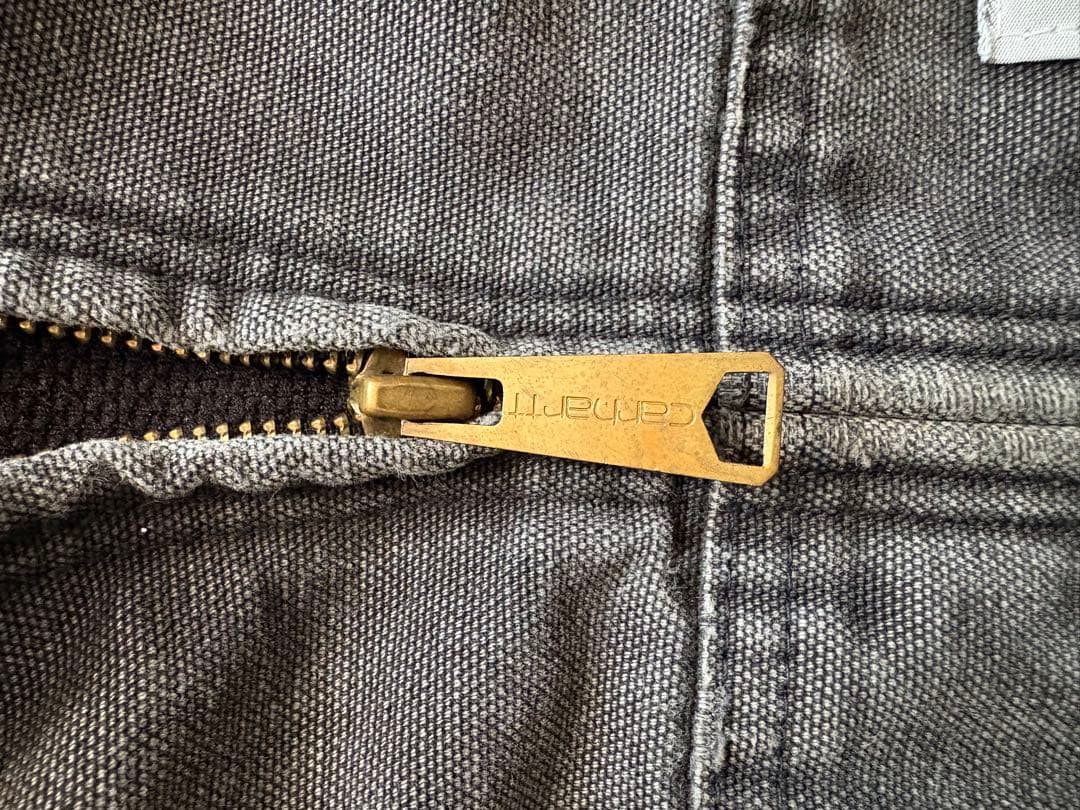 Carhartt アクティブジャケット