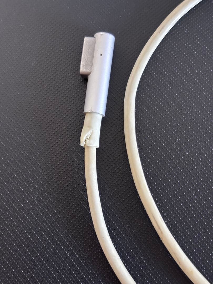 MacBook Pro i7 / 8GB / 1TB / 13インチ