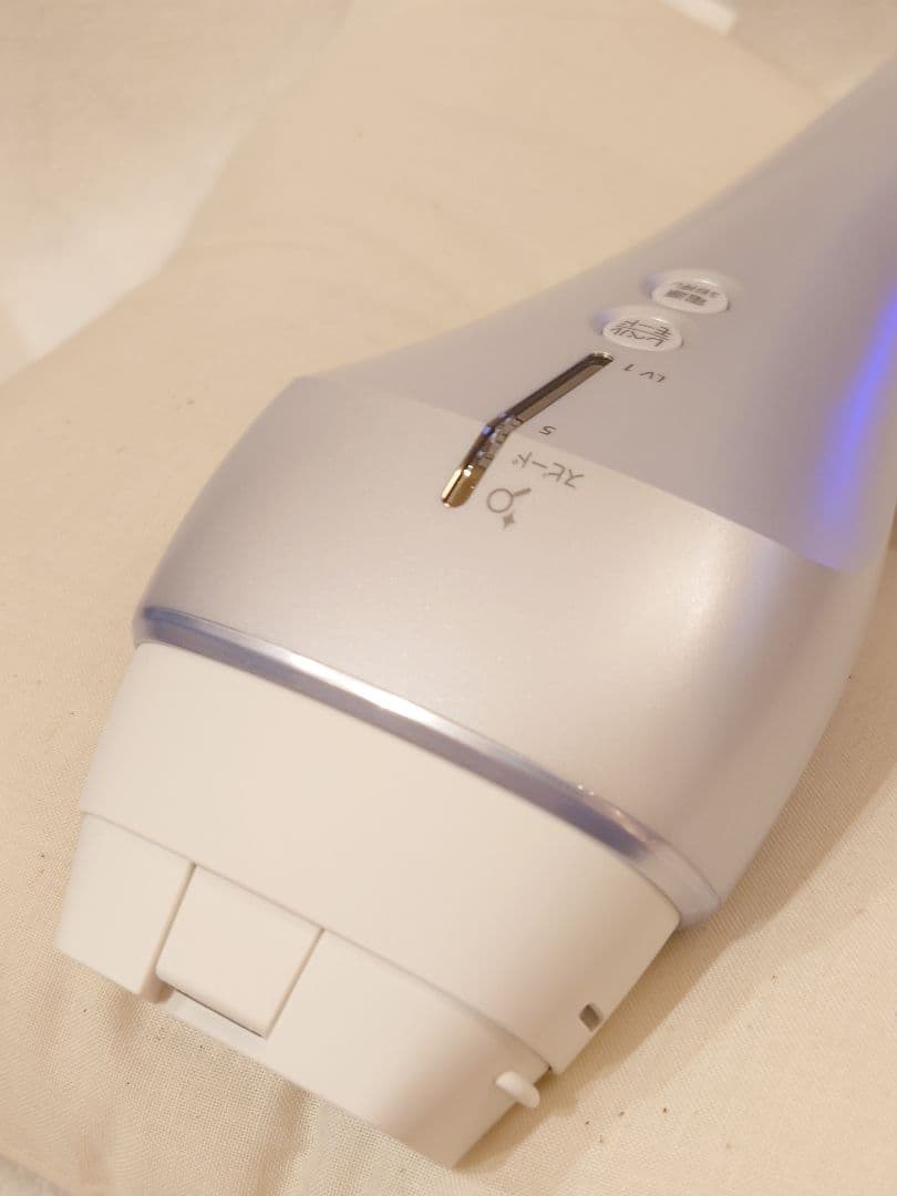 パナソニック 光エステ ES-CWP82-S　光美容器 光エステ