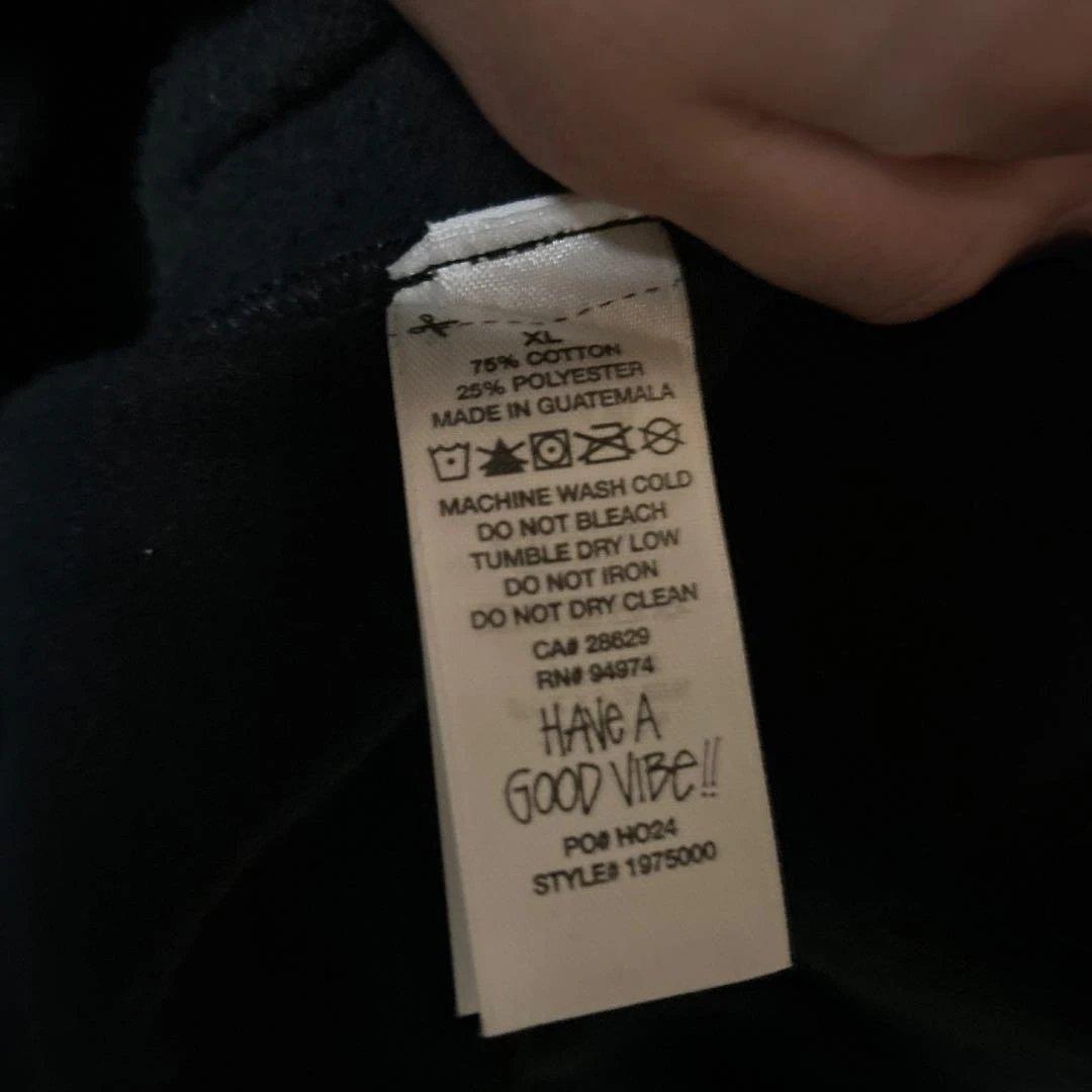 ストゥーシージップパーカー