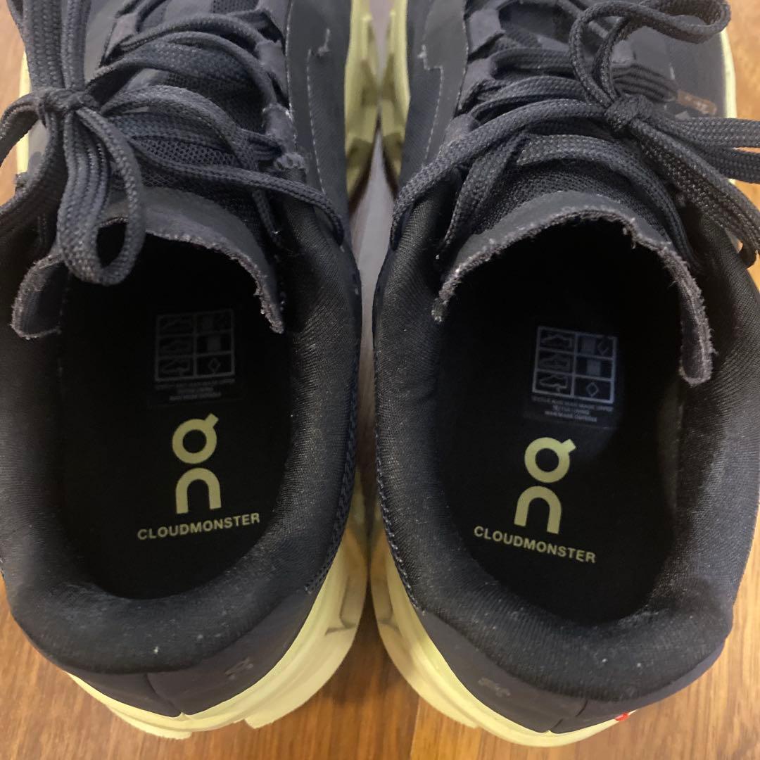 On Cloudmonster/クラウドモンスター 厚底 ランニング シューズ