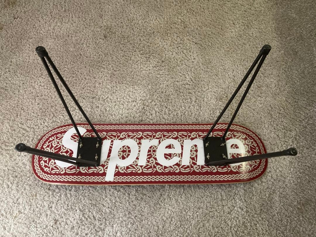 supreme スケートボード＋デッキスタンド シュプリーム ペイズリー 赤