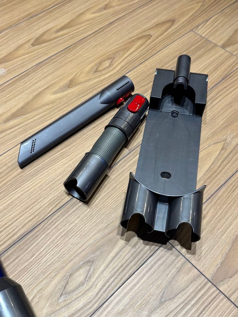 Dyson V8 slim fluffy コードレス掃除機