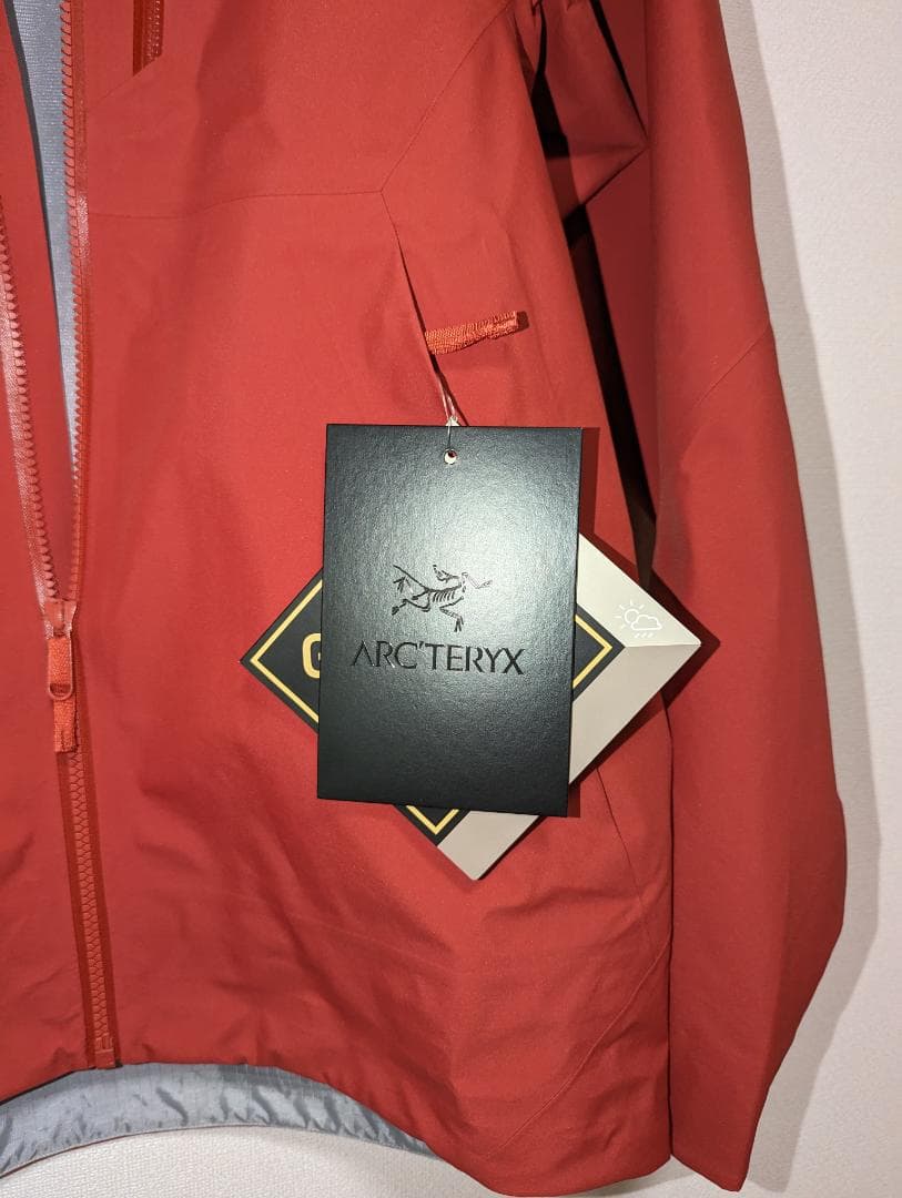 【新品未使用】アークテリクス　レイル ジャケット メンズ【レア】