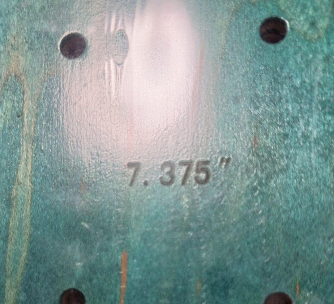 gt072　レスケ　スケートボードデッキ 7.375インチ