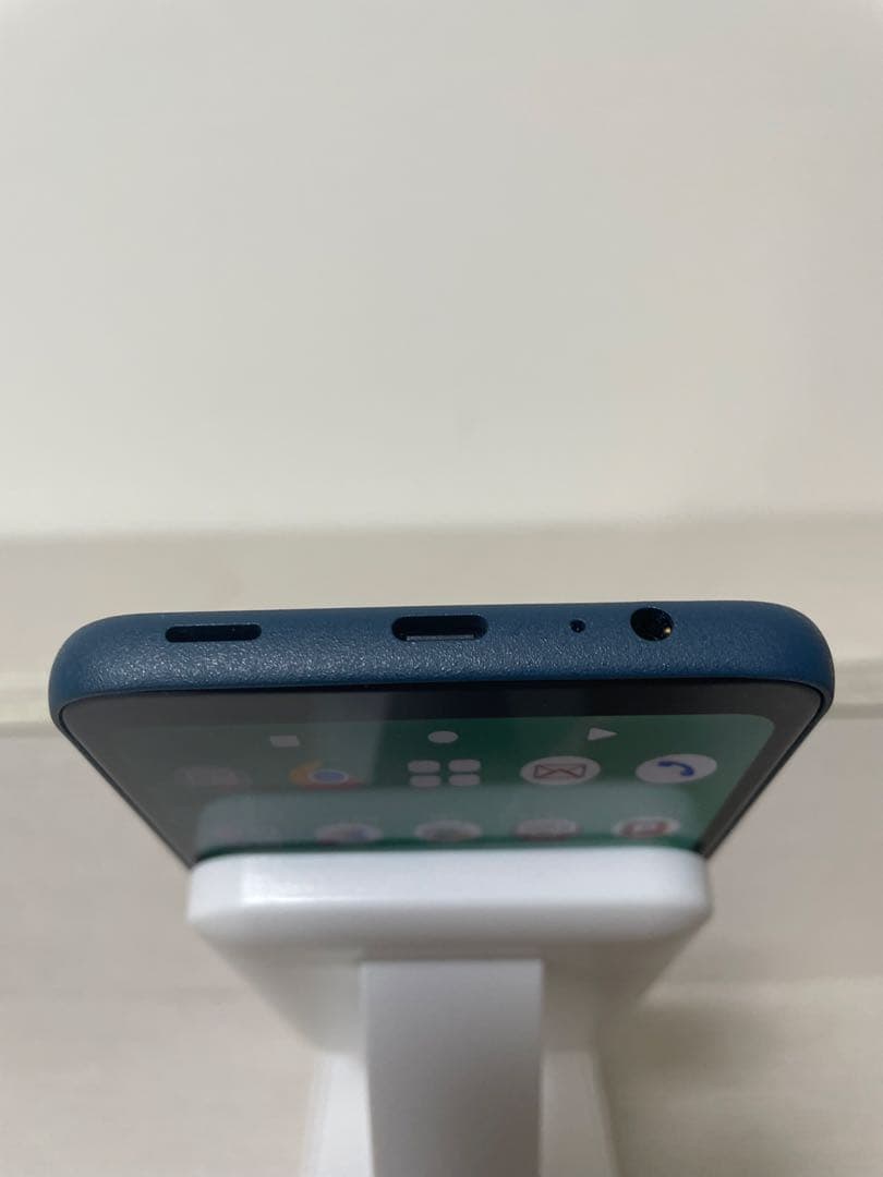 【美品】arrows We2 F-52E ネイビーグリーン