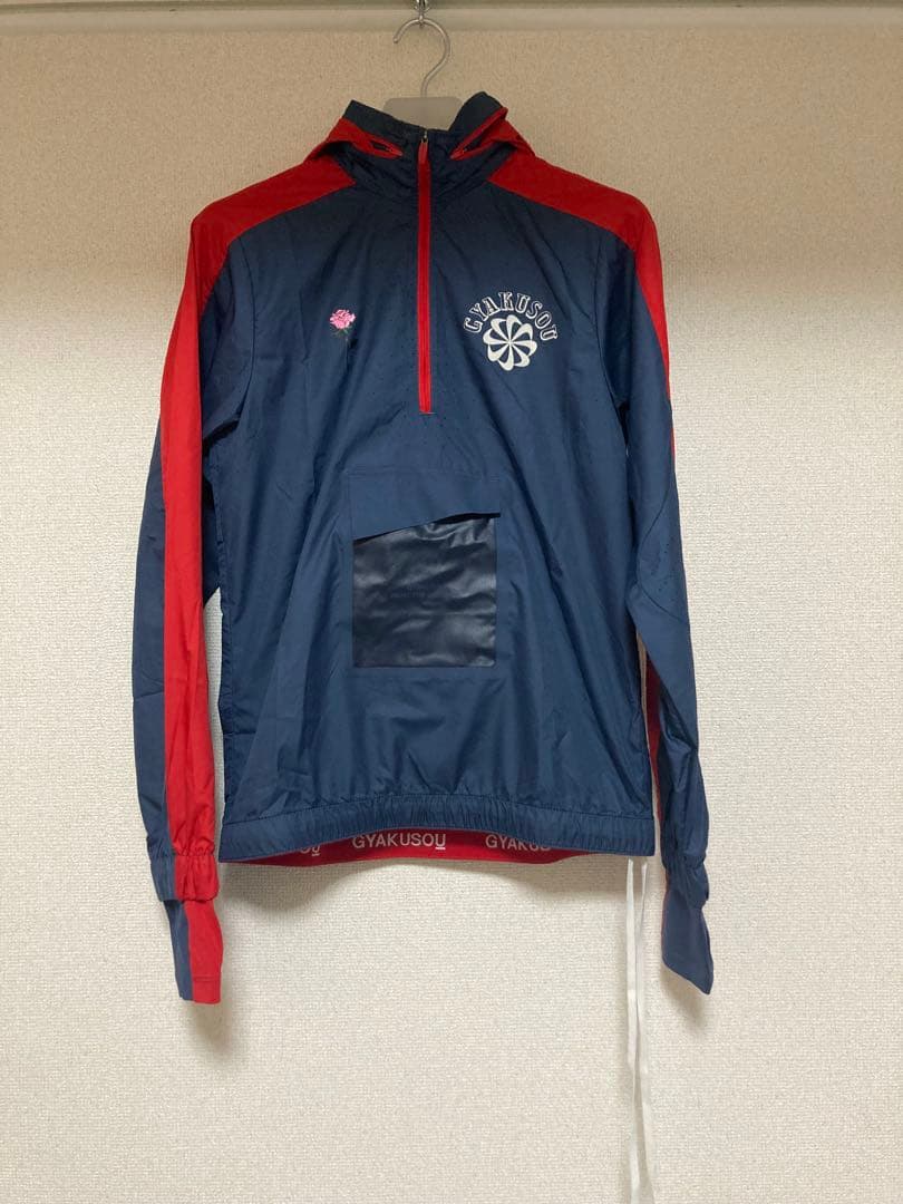 NIKE GYAKUSOU フード付きランニングジャケット S