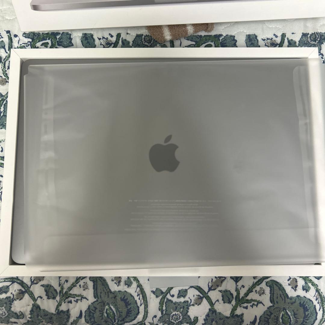 MacBook Pro 2020 M1 1TB 8コア　13インチ返品不可