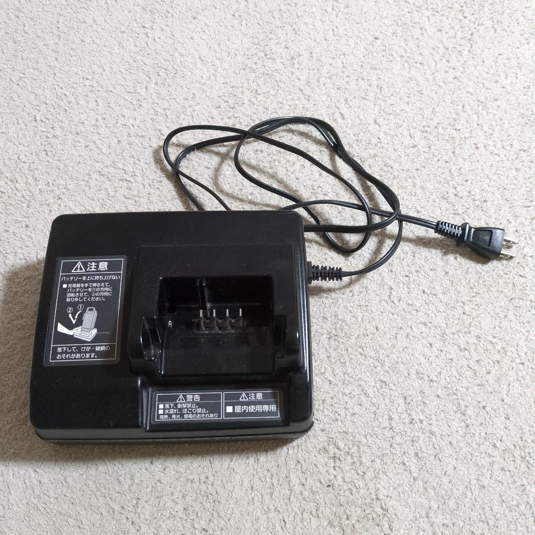 Panasonic バッテリー充電器 NKJ069Z2