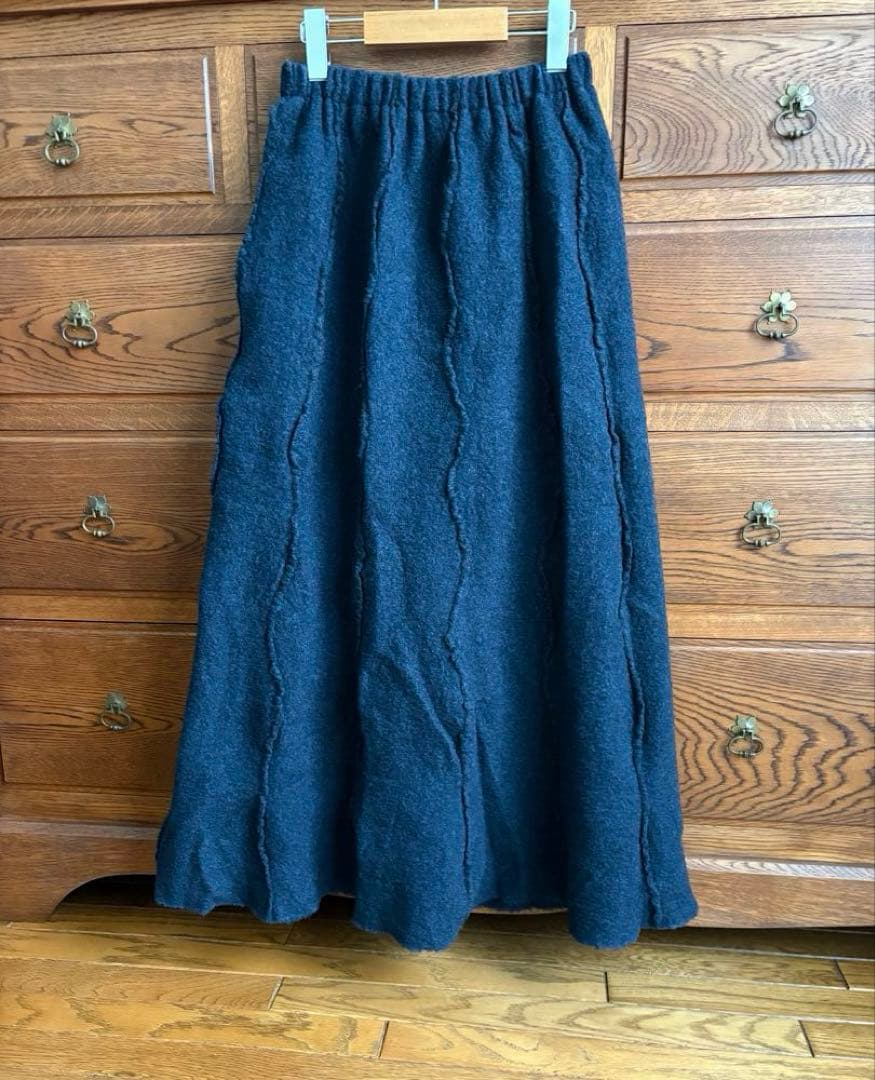 週末sale✳︎ヨーガンレール　ウール100% Aライン　ロングスカート　ネイビー